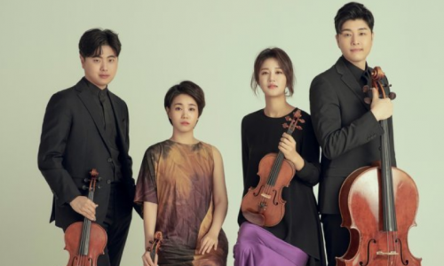 [동아일보] 서두르지 않고 천천히 용기와 희망 노래해요