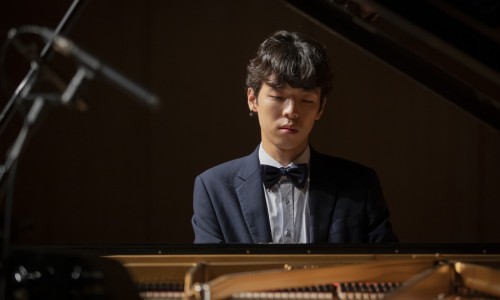 [연합뉴스] 연말 국내서 첫 자선공연 이혁 "늘 당당한 한국인이고자 해요"