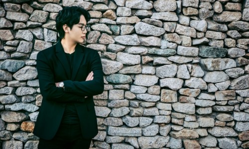 [한겨레] “무엇이 좋은 음악인지 찾고 있다”…최재혁, 이스트오베스트 작곡상