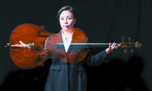 [중앙일보] “첼로는 날렵하다” 바이올린 곡을 연주하는 첼리스트 김민지