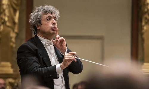 [동아일보] 고유한 특성 지닌 체코 필하모닉… 빈-RCO 소리와 다른 결과 만들어